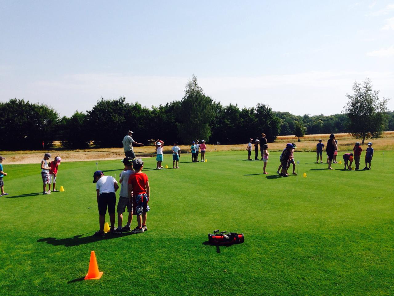 Initiation de golf dans l'Yonne